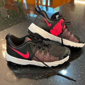 Nike women’s hustle quick tennis shoe size 7. Pink/black/white. Minimally worn